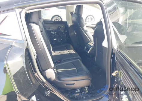 2023 Tesla Model Y z USA, uszkodzony, nr VIN 7SAYGAEE2PF632408